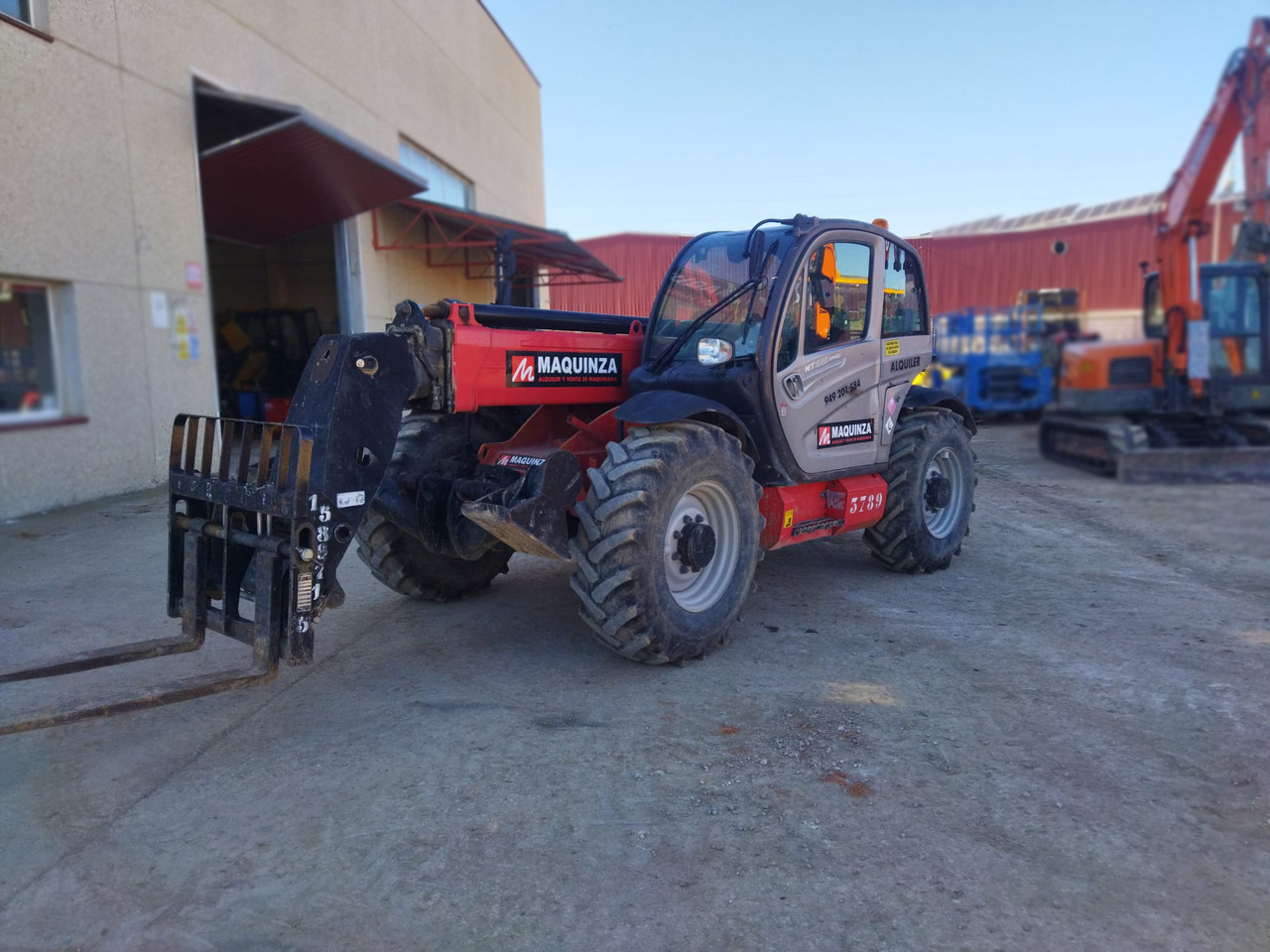 Телескопичен товарач MANITOU MT1335 EASY: снимка 7