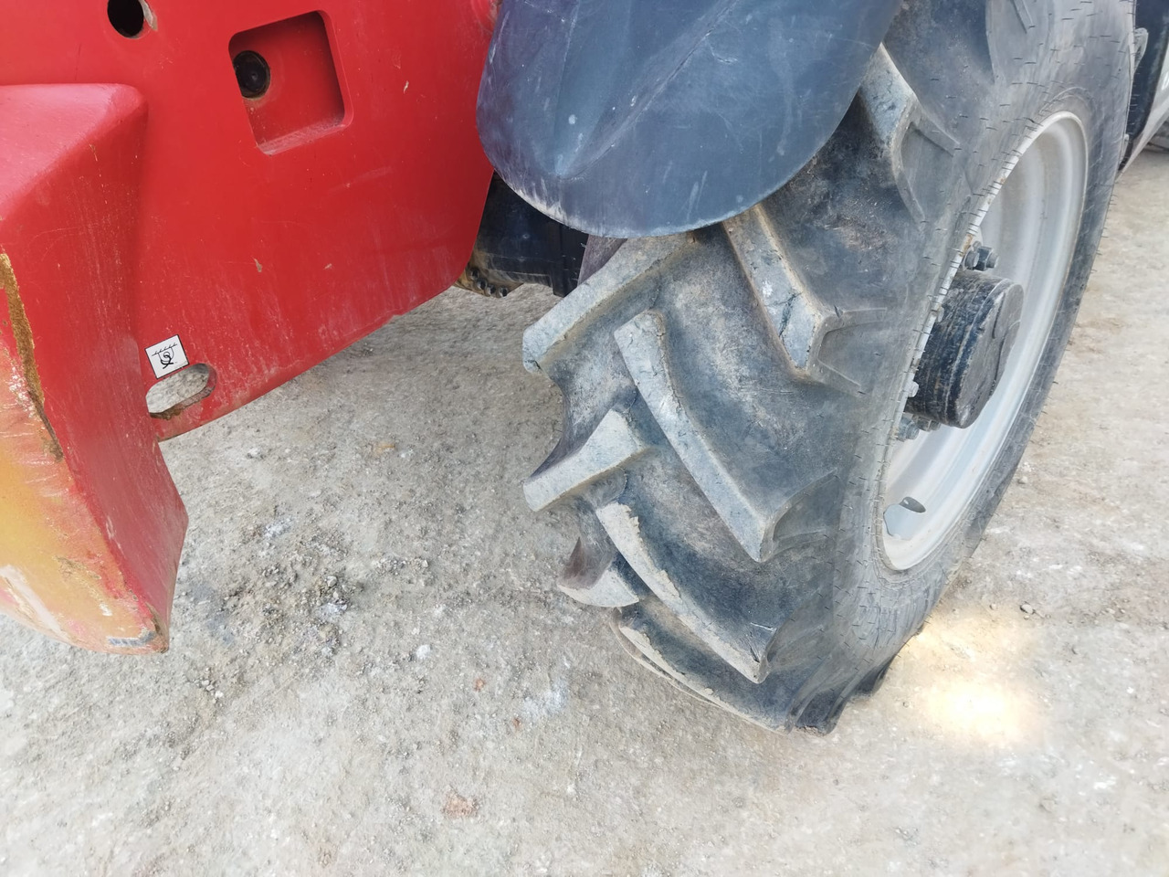 Телескопичен товарач MANITOU MT1335 EASY: снимка 13