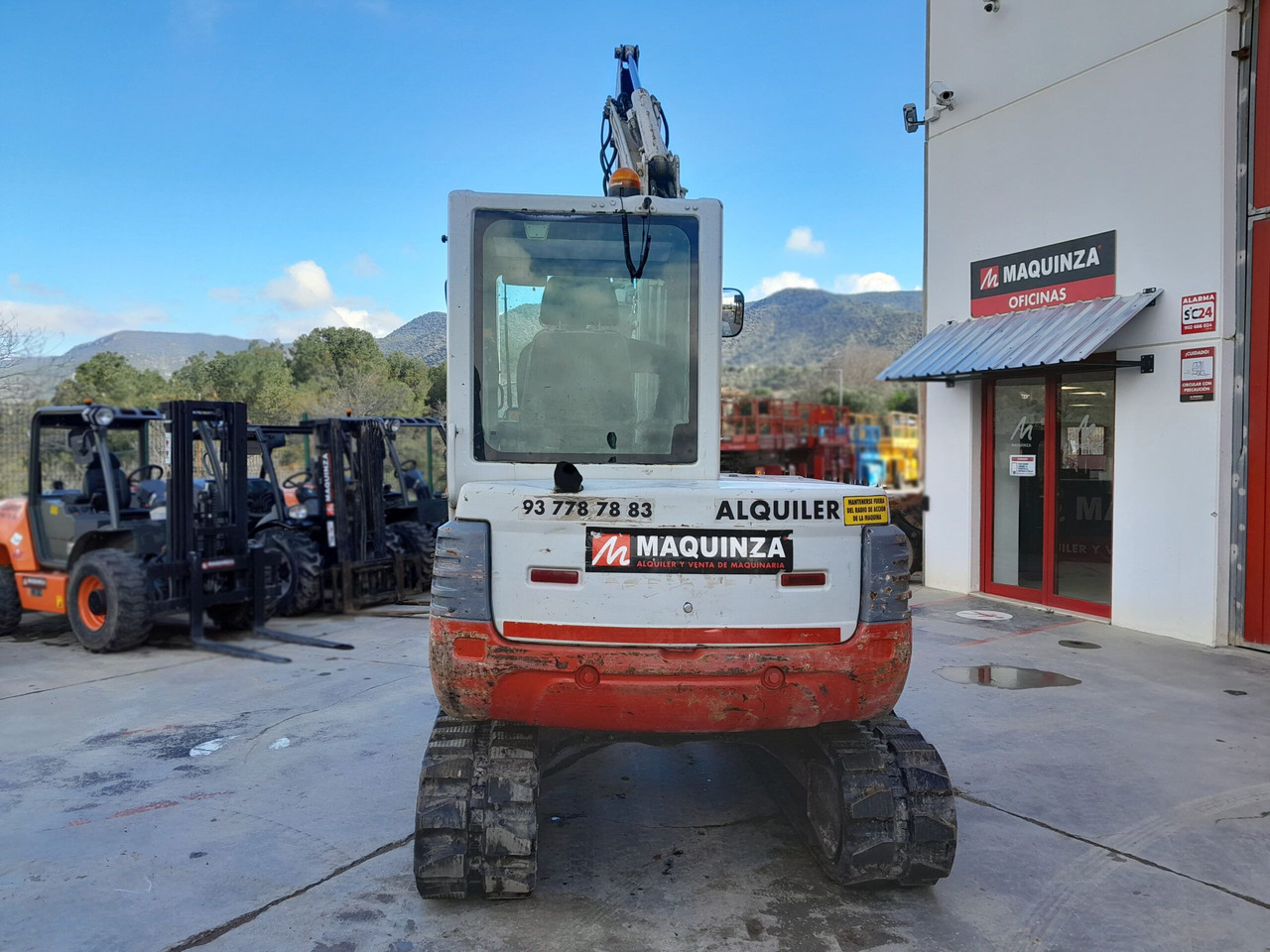 TAKEUCHI TB250 - Мини багер: снимка 3 TAKEUCHI TB250 - Мини багер: снимка 3
