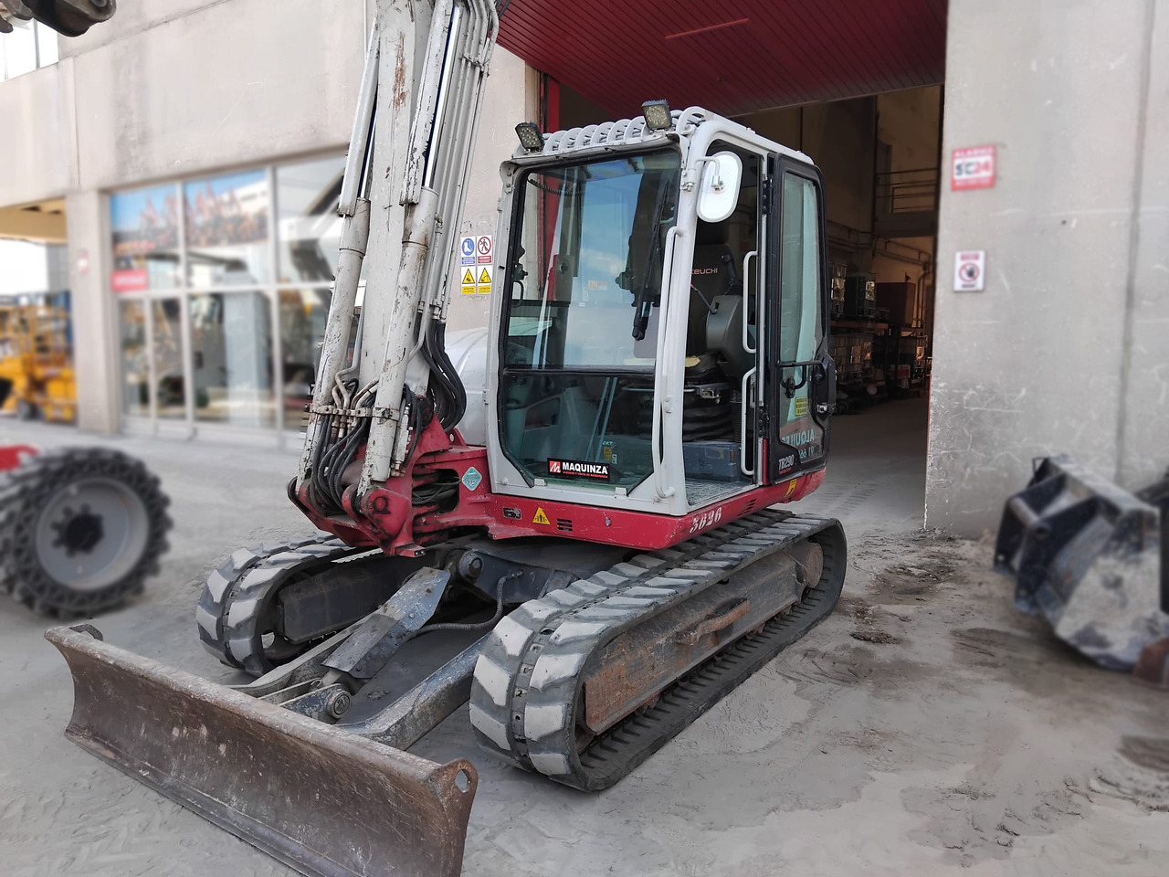 TAKEUCHI TB290 - Мини багер: снимка 2 TAKEUCHI TB290 - Мини багер: снимка 2