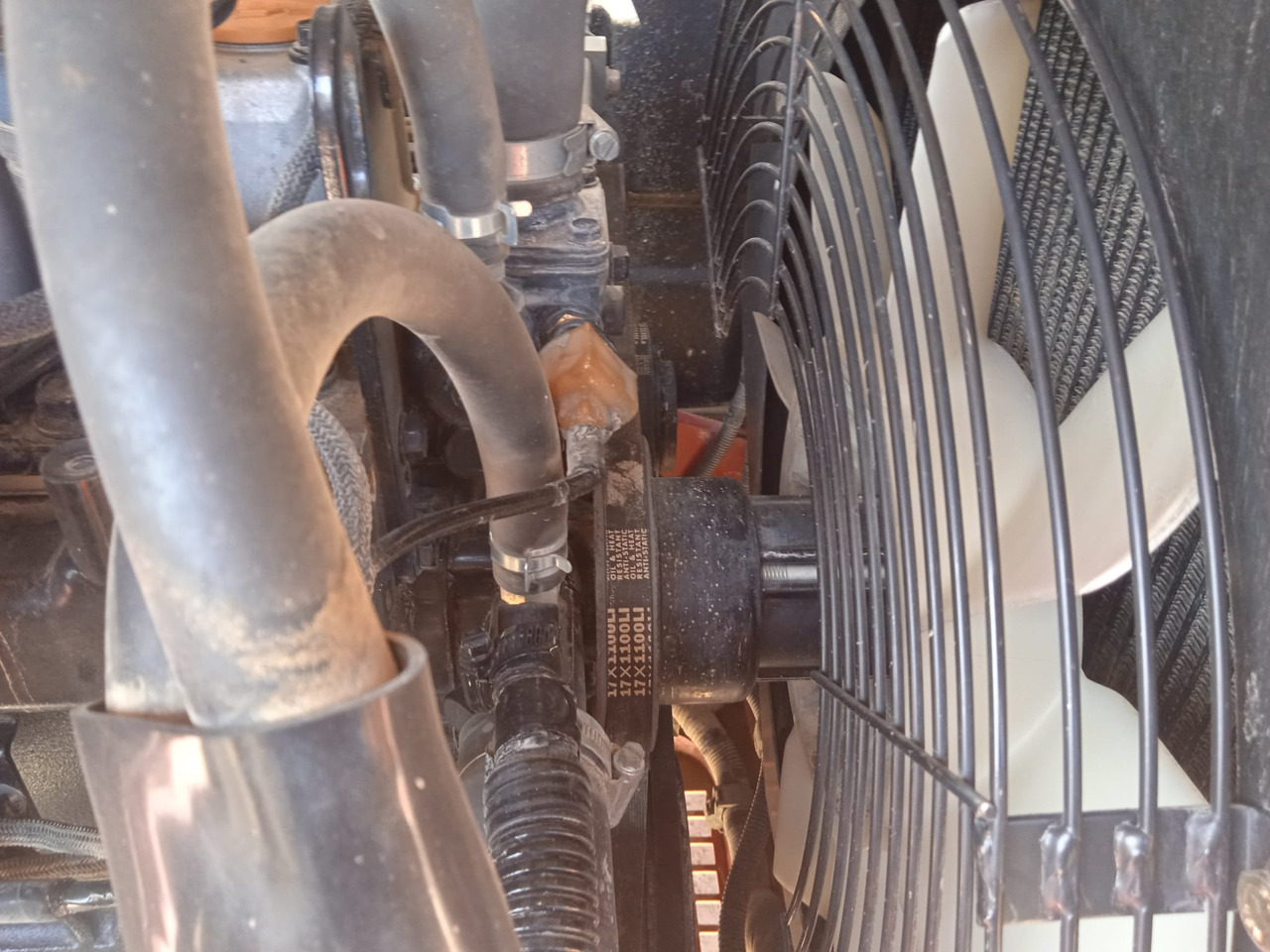 Мини багер TAKEUCHI TB290: снимка 17