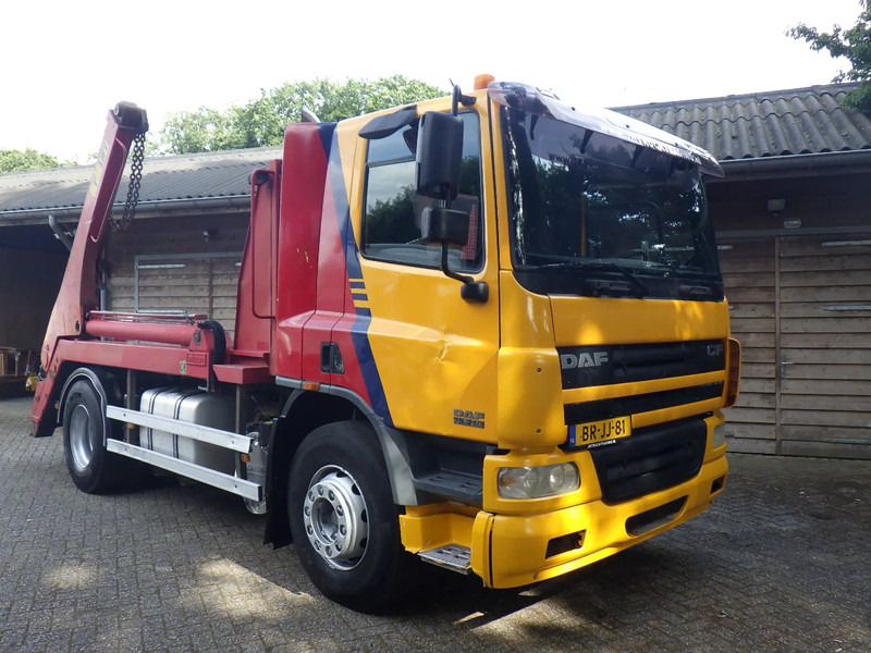 DAF CF 75.310 Hyva Portaalarmsysteem / Intarder - Камион: снимка 2 DAF CF 75.310 Hyva Portaalarmsysteem / Intarder - Камион: снимка 2