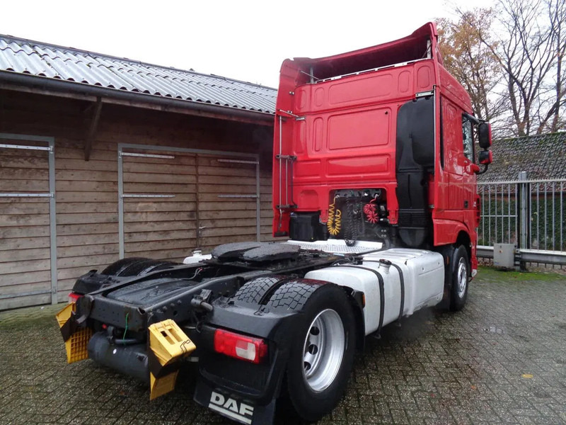 DAF XF 106 106-460 / Euro 6 ADR /Intarder / 2 tanks / Standairco - Влекач: снимка 3 DAF XF 106 106-460 / Euro 6 ADR /Intarder / 2 tanks / Standairco - Влекач: снимка 3