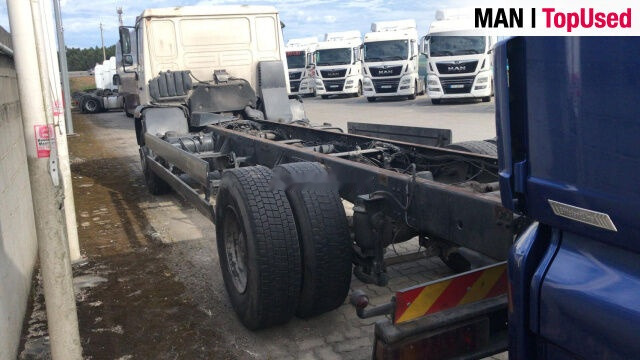 Влекач MAN LE 18.280 4X2 LL: снимка 6