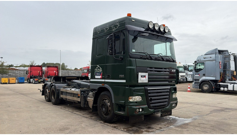 DAF 105 XF 460 (6X2 / AIRCO / GOOD CONDITION / BONNE ETAT) - Шаси кабина: снимка 4 DAF 105 XF 460 (6X2 / AIRCO / GOOD CONDITION / BONNE ETAT) - Шаси кабина: снимка 4