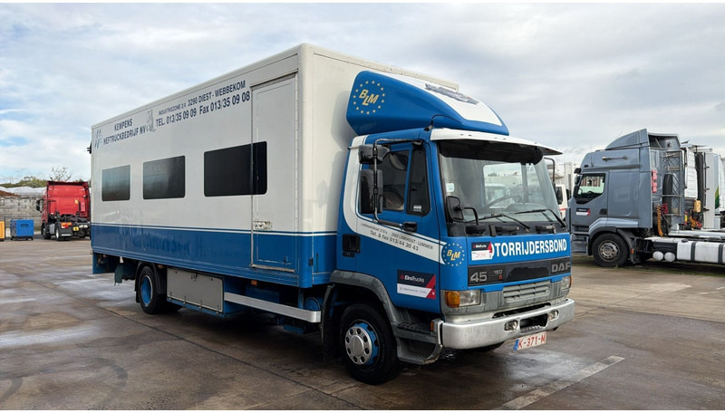 DAF 45 ATI 150 (BELGIAN TRUCK / STEEL SUSP. / LAMES / PERFECT CONDITION / LIFT) - Камион фургон: снимка 2 DAF 45 ATI 150 (BELGIAN TRUCK / STEEL SUSP. / LAMES / PERFECT CONDITION / LIFT) - Камион фургон: снимка 2