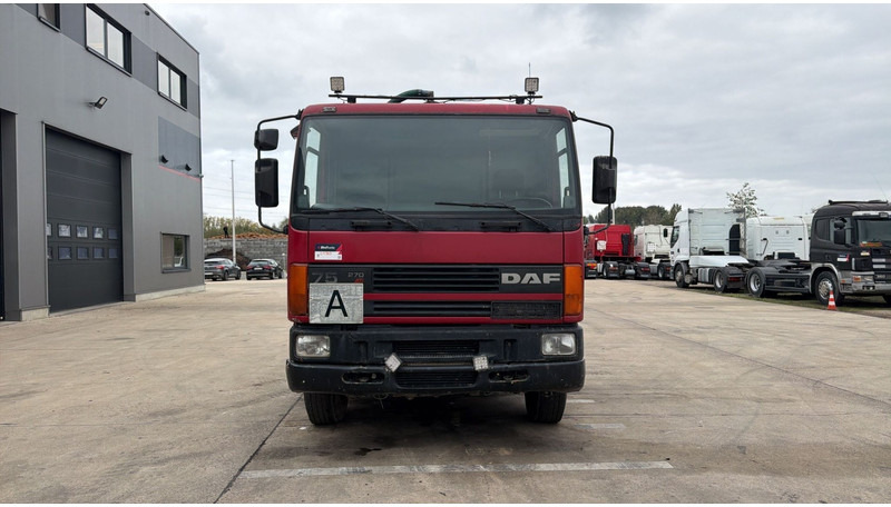DAF 75 ATI 270 (10500 L / MANUAL PUMP / MANUAL GEARBOX / STEEL SUSP. / LAMES / POMPE MANUELLE) - Каналопочистваща машина: снимка 3 DAF 75 ATI 270 (10500 L / MANUAL PUMP / MANUAL GEARBOX / STEEL SUSP. / LAMES / POMPE MANUELLE) - Каналопочистваща машина: снимка 3