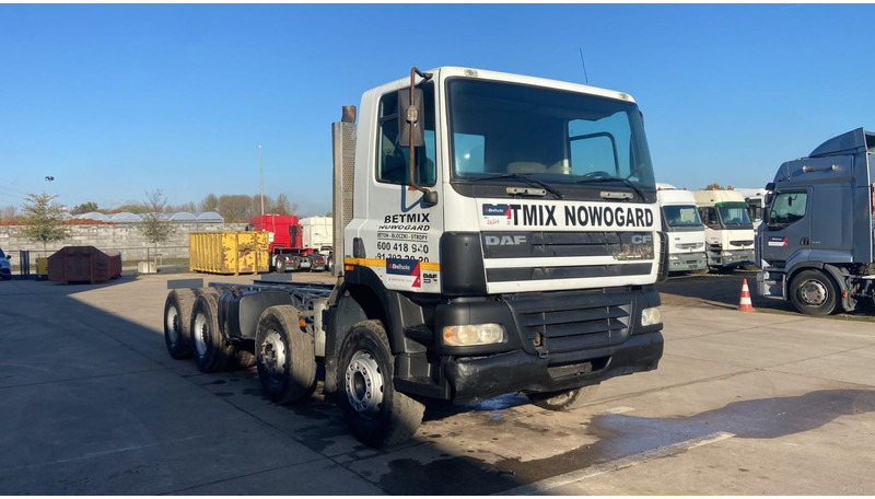 DAF CF 85.380 (EURO 3 / MANUAL GEARBOX / BOITE MANUELLE / BIG HUB / GRAND PONT / LAMES) - Шаси кабина: снимка 3 DAF CF 85.380 (EURO 3 / MANUAL GEARBOX / BOITE MANUELLE / BIG HUB / GRAND PONT / LAMES) - Шаси кабина: снимка 3