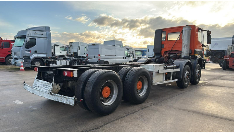 Iveco EUROTRAKKER 340 E 34 (POMPE MANUELLE / GRAND PONT / LAMES / MANUAL PUMP / BIG AXLE / STEEL SUSP.) - Шаси кабина: снимка 4 Iveco EUROTRAKKER 340 E 34 (POMPE MANUELLE / GRAND PONT / LAMES / MANUAL PUMP / BIG AXLE / STEEL SUSP.) - Шаси кабина: снимка 4