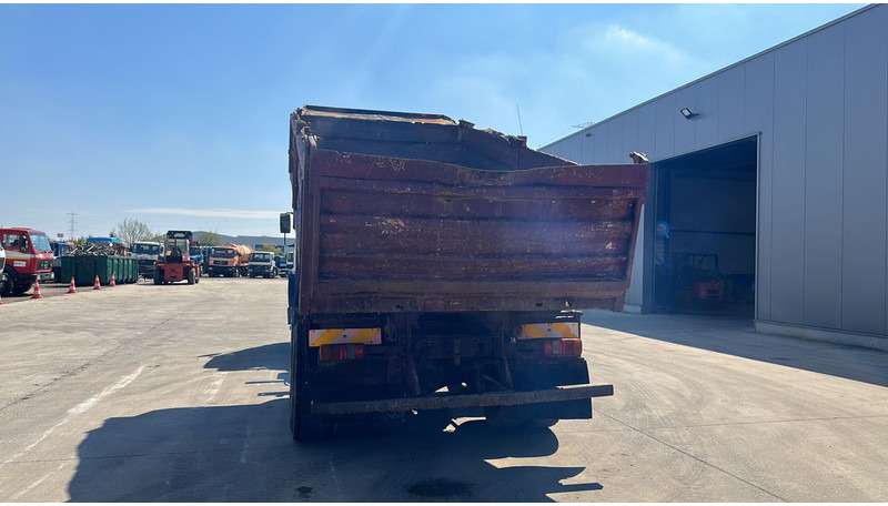 Iveco MAGIRUS 260 - 34 (LIVRAISON GRATUITE AU PORT D'ANVERS / POMPE MANUELLE) - Самосвал камион: снимка 5 Iveco MAGIRUS 260 - 34 (LIVRAISON GRATUITE AU PORT D'ANVERS / POMPE MANUELLE) - Самосвал камион: снимка 5