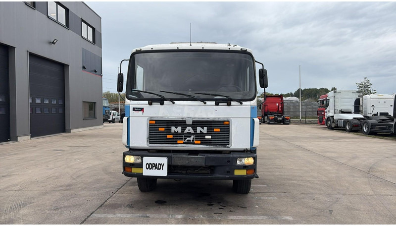 MAN 18.232 (MANUAL PUMP / POMPE MANUELLE / 11.000L) - Каналопочистваща машина: снимка 2 MAN 18.232 (MANUAL PUMP / POMPE MANUELLE / 11.000L) - Каналопочистваща машина: снимка 2