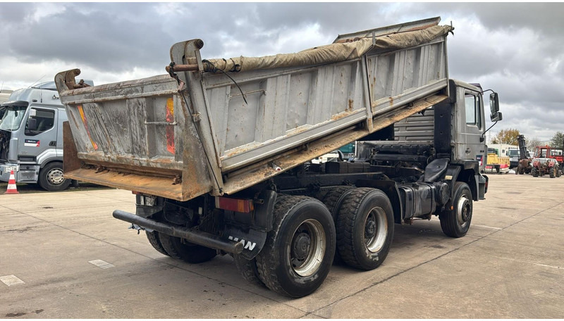 MAN 26.372 (MANUAL PUMP / POMPE MANUELLE / LAMES / GRAND PONT / STEEL SUSP. / 6 CYLINDER) - Самосвал камион: снимка 4 MAN 26.372 (MANUAL PUMP / POMPE MANUELLE / LAMES / GRAND PONT / STEEL SUSP. / 6 CYLINDER) - Самосвал камион: снимка 4