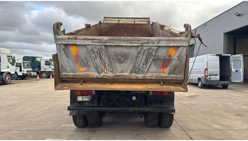 MAN 26.372 (MANUAL PUMP / POMPE MANUELLE / LAMES / GRAND PONT / STEEL SUSP. / 6 CYLINDER) - Самосвал камион: снимка 5 MAN 26.372 (MANUAL PUMP / POMPE MANUELLE / LAMES / GRAND PONT / STEEL SUSP. / 6 CYLINDER) - Самосвал камион: снимка 5