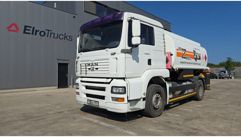 MAN TGA 18.460 (14.140L / MANUAL PUMP / MANUAL GEARBOX / TOP CONDITON / BOITE & POMPE MANUELLE) - Камион цистерна: снимка 1 MAN TGA 18.460 (14.140L / MANUAL PUMP / MANUAL GEARBOX / TOP CONDITON / BOITE & POMPE MANUELLE) - Камион цистерна: снимка 1