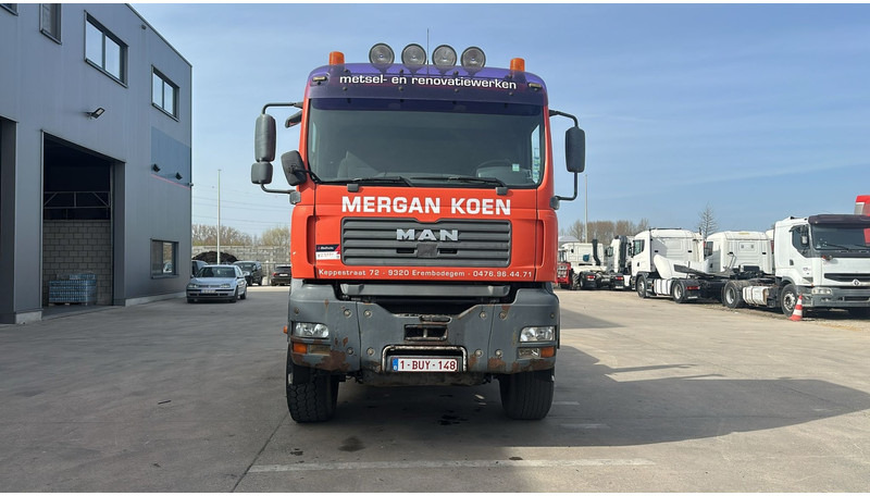 MAN TGA 33.360 (MANUAL GEARBOX / BELGIAN TRUCK / 6X4 / BIG AXLE / SEMI MANUAL PUMP) - Мултилифт с кука камион: снимка 2 MAN TGA 33.360 (MANUAL GEARBOX / BELGIAN TRUCK / 6X4 / BIG AXLE / SEMI MANUAL PUMP) - Мултилифт с кука камион: снимка 2