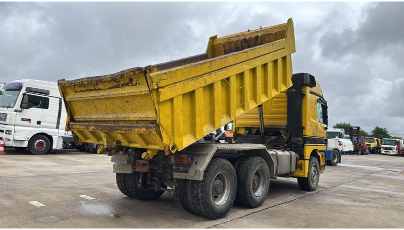 Mercedes-Benz ACTROS 2640 (EPS / LAMES / GRAND PONT / 6X4 / 3 PEDALES) - Самосвал камион: снимка 4 Mercedes-Benz ACTROS 2640 (EPS / LAMES / GRAND PONT / 6X4 / 3 PEDALES) - Самосвал камион: снимка 4