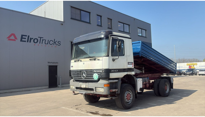 Mercedes-Benz Actros 1843 (4X4 / EPS / GRAND PONT / LAMES / V6 / 2 PONTS) - Самосвал камион: снимка 1 Mercedes-Benz Actros 1843 (4X4 / EPS / GRAND PONT / LAMES / V6 / 2 PONTS) - Самосвал камион: снимка 1