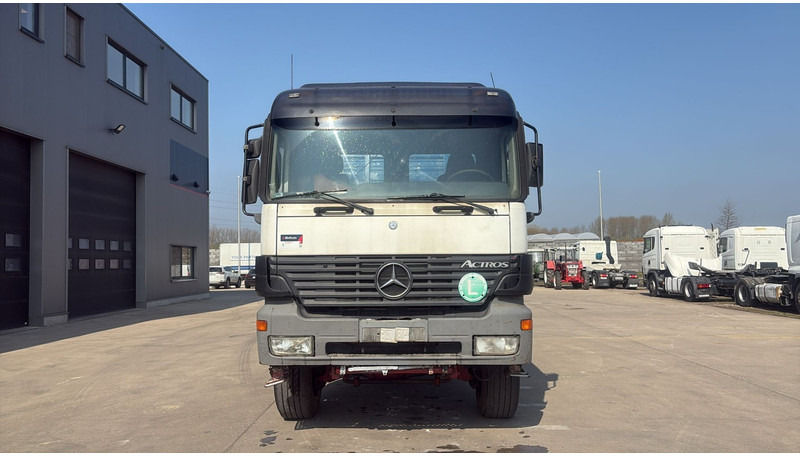 Mercedes-Benz Actros 1843 (4X4 / EPS / GRAND PONT / LAMES / V6 / 2 PONTS) - Самосвал камион: снимка 3 Mercedes-Benz Actros 1843 (4X4 / EPS / GRAND PONT / LAMES / V6 / 2 PONTS) - Самосвал камион: снимка 3