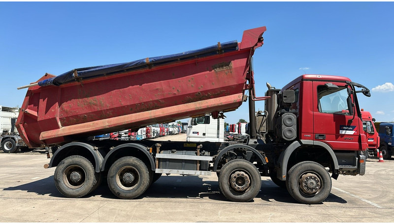 Mercedes-Benz Actros 4141 (8X6 / LAMES / STEEL / BIG AXLE / GRAND PONT / TAMBOURS / MANUAL GETRIEBE / MANUAL GEARBOX) - Самосвал камион: снимка 5 Mercedes-Benz Actros 4141 (8X6 / LAMES / STEEL / BIG AXLE / GRAND PONT / TAMBOURS / MANUAL GETRIEBE / MANUAL GEARBOX) - Самосвал камион: снимка 5