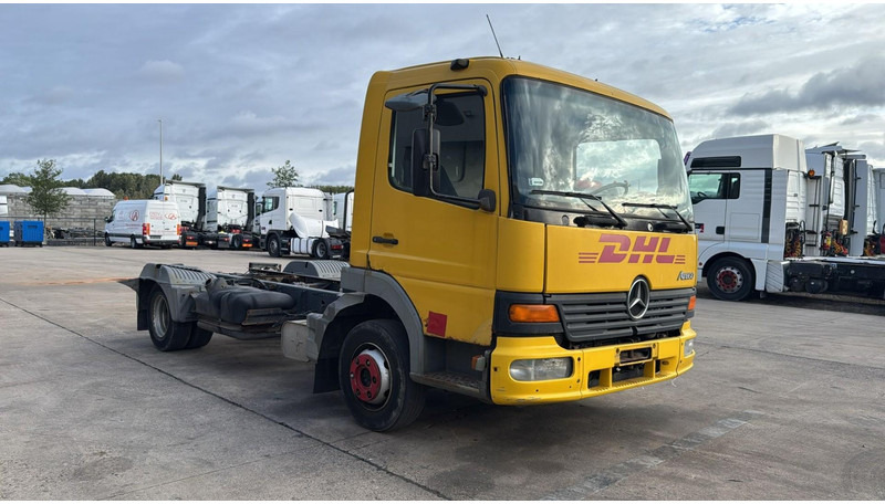 Mercedes-Benz Atego 815 (BOITE MANUELLE / MANUAL GEARBOX) - Шаси кабина: снимка 2 Mercedes-Benz Atego 815 (BOITE MANUELLE / MANUAL GEARBOX) - Шаси кабина: снимка 2