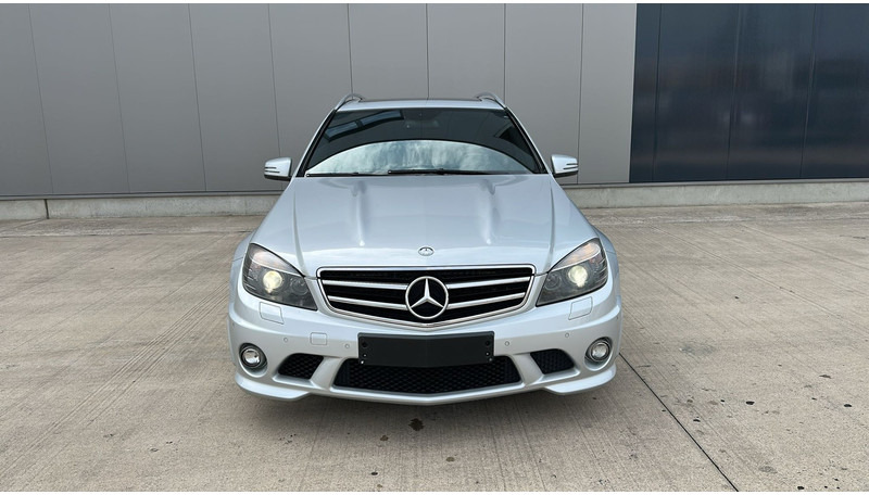 Mercedes-Benz C-Klasse 63 AMG (LICHTE VRACHT / BELGISCHE WAGEN / V8 / OPEN DAK) - Комби: снимка 2 Mercedes-Benz C-Klasse 63 AMG (LICHTE VRACHT / BELGISCHE WAGEN / V8 / OPEN DAK) - Комби: снимка 2