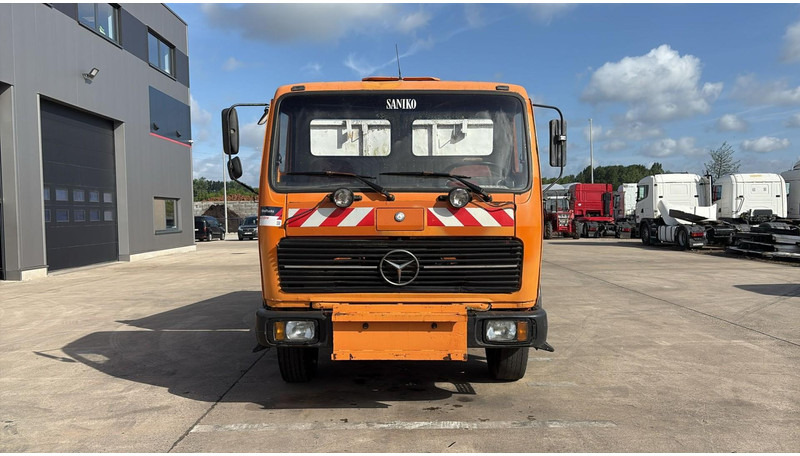Mercedes-Benz SK 1628 (V8 / LAMES / GRAND PONT / POMPE MANUELLE) - Самосвал камион: снимка 2 Mercedes-Benz SK 1628 (V8 / LAMES / GRAND PONT / POMPE MANUELLE) - Самосвал камион: снимка 2