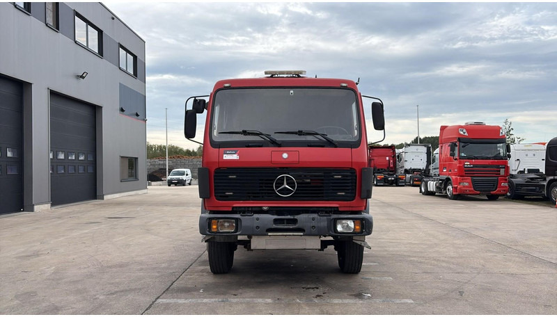 Mercedes-Benz SK 2233 (GRAND PONT / V8 AVEC 2X TURBO / BIG AXLE) - Шаси кабина: снимка 2 Mercedes-Benz SK 2233 (GRAND PONT / V8 AVEC 2X TURBO / BIG AXLE) - Шаси кабина: снимка 2