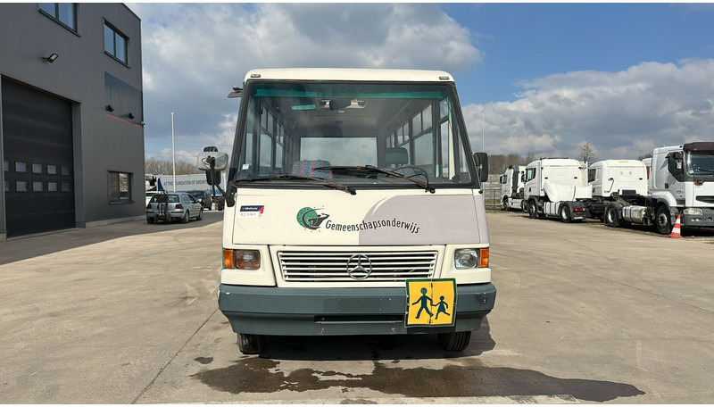 Mercedes-Benz Vario 614 (BELGIAN BUS / MANUAL PUMP / POMPE MANUELLE / BOITE MANUELLE / LAMES) - Градски автобус: снимка 2 Mercedes-Benz Vario 614 (BELGIAN BUS / MANUAL PUMP / POMPE MANUELLE / BOITE MANUELLE / LAMES) - Градски автобус: снимка 2