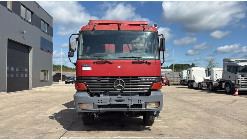 Mercedes-Benz actros 4140 (EPS / 8X6 / LAMES / GRAND PONT / GRAND BENNE / 3 PONTS / TRES BONNE ETAT) - Самосвал камион: снимка 2 Mercedes-Benz actros 4140 (EPS / 8X6 / LAMES / GRAND PONT / GRAND BENNE / 3 PONTS / TRES BONNE ETAT) - Самосвал камион: снимка 2