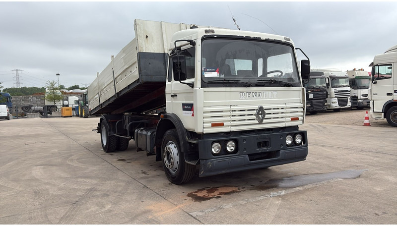 Renault G 230 Manager (POMPE MANUELLE / LAMES / STEEL SUSP. / MANUAL PUMP) - Самосвал камион: снимка 4 Renault G 230 Manager (POMPE MANUELLE / LAMES / STEEL SUSP. / MANUAL PUMP) - Самосвал камион: снимка 4