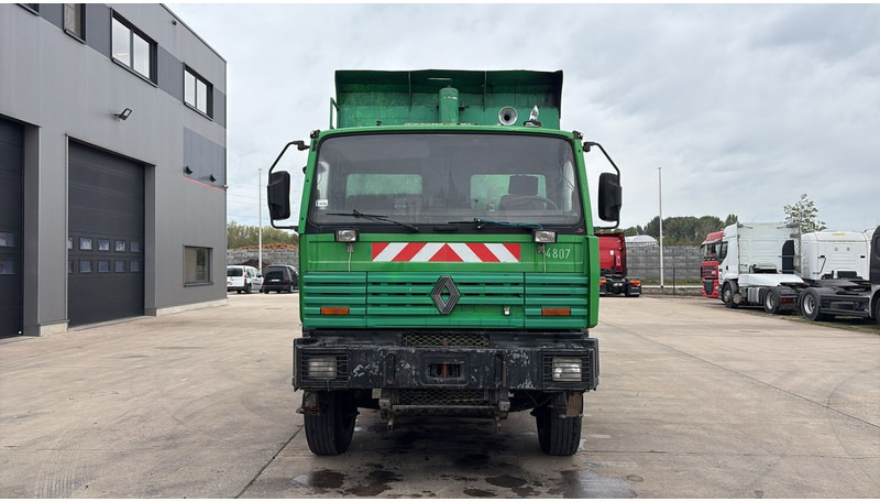 Renault G 300 MAXTER (GRAND PONT / POMPE MANUELLE / 6X4) - Самосвал камион: снимка 2 Renault G 300 MAXTER (GRAND PONT / POMPE MANUELLE / 6X4) - Самосвал камион: снимка 2