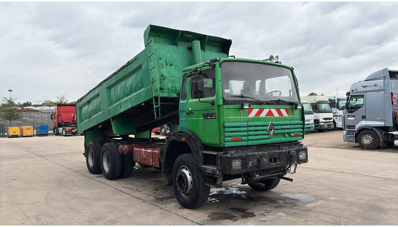 Renault G 300 MAXTER (GRAND PONT / POMPE MANUELLE / 6X4) - Самосвал камион: снимка 3 Renault G 300 MAXTER (GRAND PONT / POMPE MANUELLE / 6X4) - Самосвал камион: снимка 3