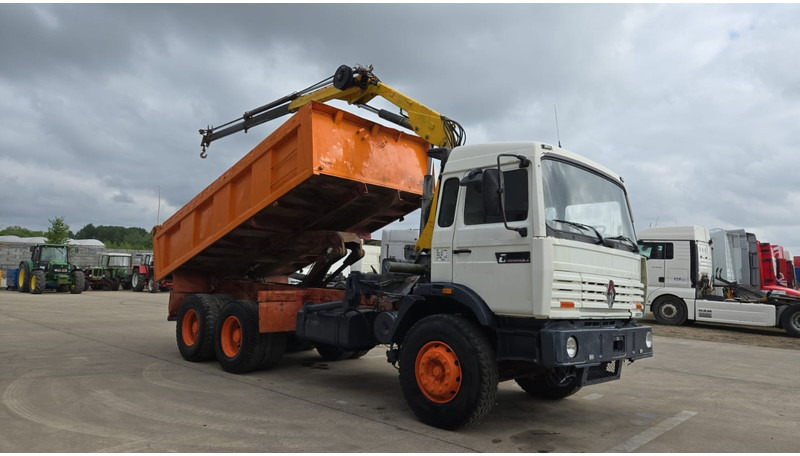 Renault G 300 Manager (POMPE MANUELLE / GRUE COPMA 90.2 / LAMES / 6X4 / GRAND PONT) - Самосвал камион, Камион с кран: снимка 3 Renault G 300 Manager (POMPE MANUELLE / GRUE COPMA 90.2 / LAMES / 6X4 / GRAND PONT) - Самосвал камион, Камион с кран: снимка 3