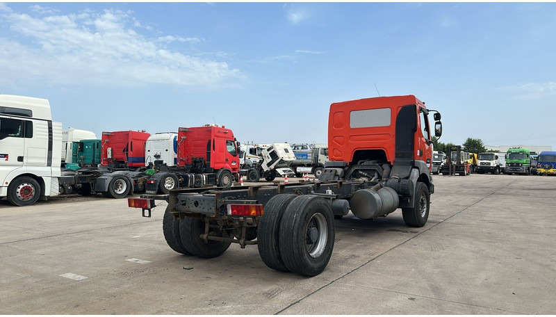 Renault Kerax 370 (GRAND PONT / LAMES / PROPRE / BOITE MANUELLE / STEEL SUSP.) - Шаси кабина: снимка 4 Renault Kerax 370 (GRAND PONT / LAMES / PROPRE / BOITE MANUELLE / STEEL SUSP.) - Шаси кабина: снимка 4
