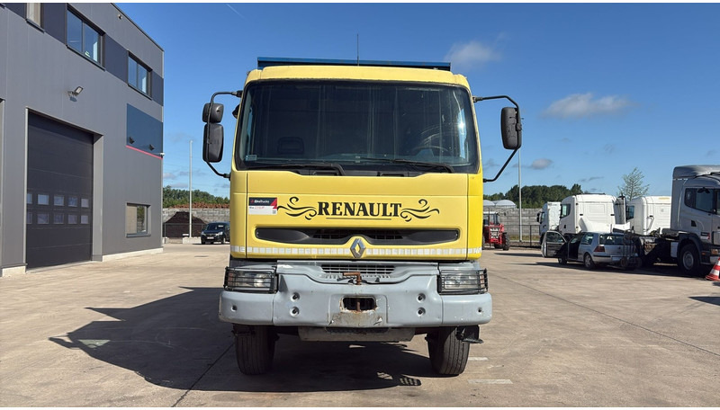 Renault Kerax 385 (BOITE MANUELLE / GRAND PONT / LAMES / MANUAL GEARBOX) - Самосвал камион: снимка 2 Renault Kerax 385 (BOITE MANUELLE / GRAND PONT / LAMES / MANUAL GEARBOX) - Самосвал камион: снимка 2