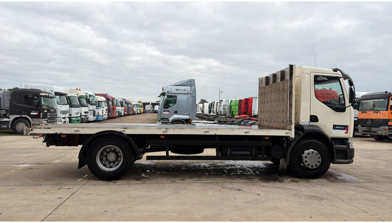 Renault Midlum 270 (18 TONNES / BOITE MANUELLE / MANUAL GEARBOX / GOOD CONDITION) - Бордови камион: снимка 4 Renault Midlum 270 (18 TONNES / BOITE MANUELLE / MANUAL GEARBOX / GOOD CONDITION) - Бордови камион: снимка 4