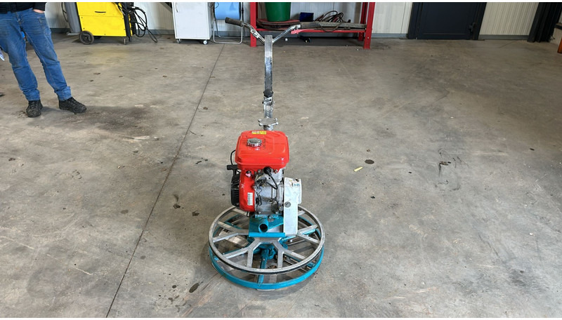 Robin EH12 (BELGIAN MACHINE / GOOD WORKING) - Пердашка за бетон: снимка 3 Robin EH12 (BELGIAN MACHINE / GOOD WORKING) - Пердашка за бетон: снимка 3