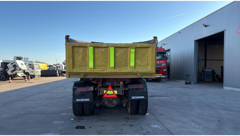 Scania 92 M (MANUAL PUMP / 6X4 / STEEL SUSP. / LAMES / POMPE MANUELLE) - Самосвал камион: снимка 5 Scania 92 M (MANUAL PUMP / 6X4 / STEEL SUSP. / LAMES / POMPE MANUELLE) - Самосвал камион: снимка 5