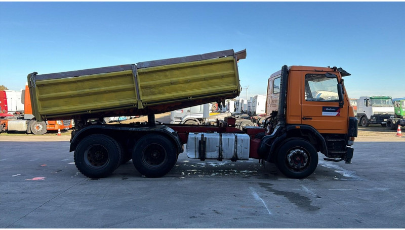 Scania 92 M (MANUAL PUMP / 6X4 / STEEL SUSP. / LAMES / POMPE MANUELLE) - Самосвал камион: снимка 4 Scania 92 M (MANUAL PUMP / 6X4 / STEEL SUSP. / LAMES / POMPE MANUELLE) - Самосвал камион: снимка 4