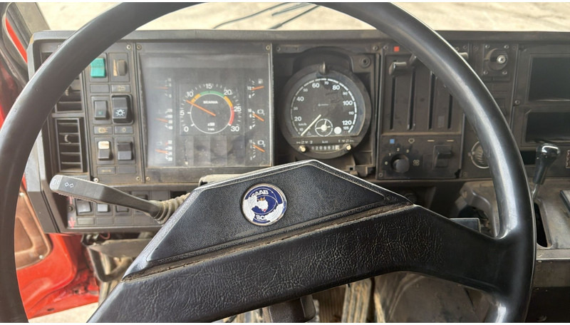 Самосвал камион Scania 93-280 (POMPE MANUELLE / MANUAL PUMP / 6X4 / STEEL SUSP. / LAMES): снимка 19