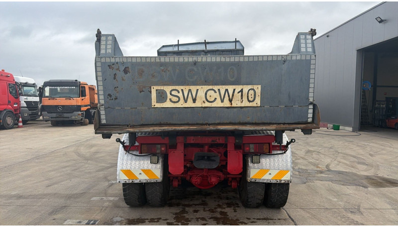 Scania 93-280 (POMPE MANUELLE / MANUAL PUMP / 6X4 / STEEL SUSP. / LAMES) - Самосвал камион: снимка 5 Scania 93-280 (POMPE MANUELLE / MANUAL PUMP / 6X4 / STEEL SUSP. / LAMES) - Самосвал камион: снимка 5
