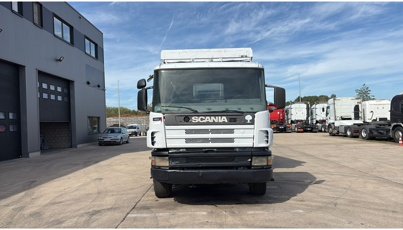 Scania 94 - 260 (BOITE MANUELLE / LAMES / STEEL SUSP. / 6X4 / MANUAL GEARBOX) - Самосвал камион: снимка 2 Scania 94 - 260 (BOITE MANUELLE / LAMES / STEEL SUSP. / 6X4 / MANUAL GEARBOX) - Самосвал камион: снимка 2