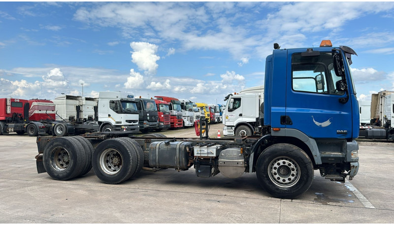 DAF CF 85.410 (BELGIAN TRUCK / HOOK / 10 TYRES) - Влекач: снимка 4 DAF CF 85.410 (BELGIAN TRUCK / HOOK / 10 TYRES) - Влекач: снимка 4