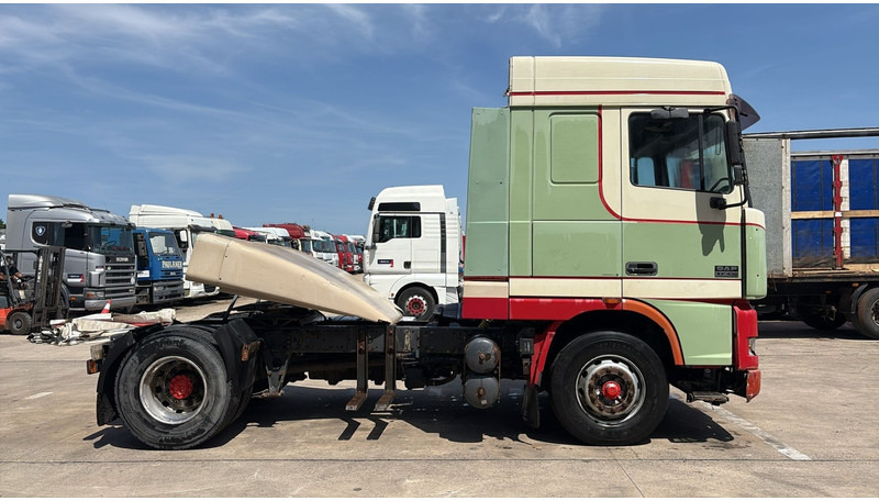 DAF XF 95.430 (EURO 3 / BOITE MANUELLE / MANUAL GEARBOX) - Влекач: снимка 4 DAF XF 95.430 (EURO 3 / BOITE MANUELLE / MANUAL GEARBOX) - Влекач: снимка 4
