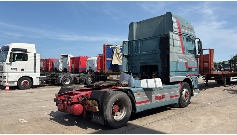 DAF XF 95.430 (EURO 3 / MANUAL GEARBOX / BOITE MANUELLE) - Влекач: снимка 5 DAF XF 95.430 (EURO 3 / MANUAL GEARBOX / BOITE MANUELLE) - Влекач: снимка 5