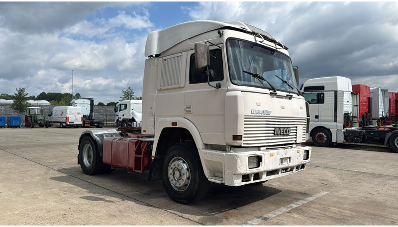 Iveco Turbostar 190 - 36 (6 CYLINDRE EN LIGNE / 6 CYLINDER / WATER COOLING / REFROIDISSEMENT D'EAU) - Влекач: снимка 2 Iveco Turbostar 190 - 36 (6 CYLINDRE EN LIGNE / 6 CYLINDER / WATER COOLING / REFROIDISSEMENT D'EAU) - Влекач: снимка 2