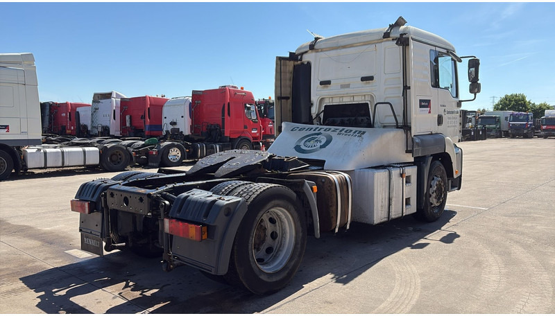 MAN TGA 18.360 (POMPE MANUELLE / MANUAL PUMP / MANUAL GEARBOX / GOOD CONDITION) - Влекач: снимка 5 MAN TGA 18.360 (POMPE MANUELLE / MANUAL PUMP / MANUAL GEARBOX / GOOD CONDITION) - Влекач: снимка 5