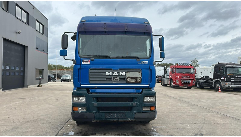 MAN TGA 18.390 (RETARDER / GOOD CONDITION) - Влекач: снимка 4 MAN TGA 18.390 (RETARDER / GOOD CONDITION) - Влекач: снимка 4