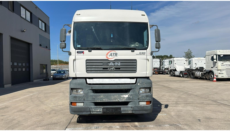 MAN TGA 18.430 (BOITE MANUELLE / MANUAL GEARBOX) - Влекач: снимка 2 MAN TGA 18.430 (BOITE MANUELLE / MANUAL GEARBOX) - Влекач: снимка 2