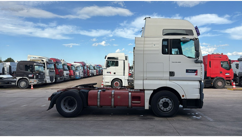 MAN TGA 18.480 (POMPE MANUELLE / MANUAL PUMP / MANUAL GEARBOX / BOITE MANUELLE) - Влекач: снимка 4 MAN TGA 18.480 (POMPE MANUELLE / MANUAL PUMP / MANUAL GEARBOX / BOITE MANUELLE) - Влекач: снимка 4